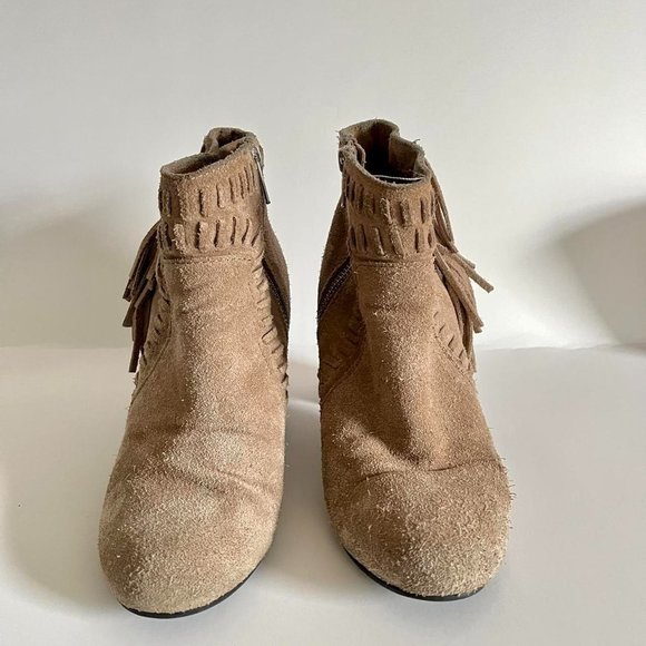 H&M Leather Khaki Frill Heeled Boots - Picture 3 of 7